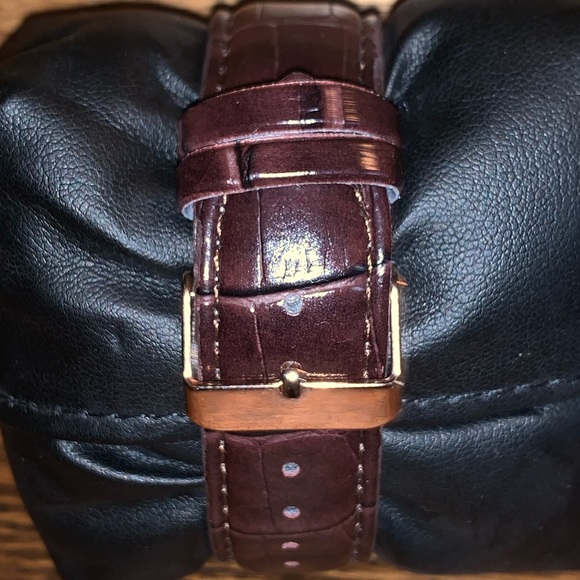 Geneva Wrist Watch - Picture 3 of 3